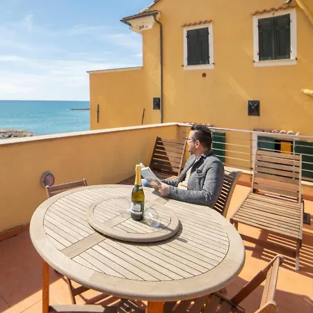 Terrazza Cielo E Mare Imperia