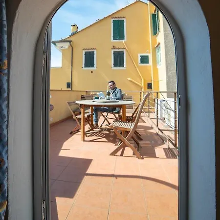 Terrazza Cielo E Mare Imperia
